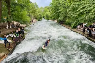 Eisbachwelle am 27. Juni 2025 Eisbachwelle am 27. Juni 2025