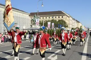 Trachten- und Schützenzug 2025