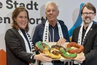 Bürgermeisterin Verena Dietl, Oberbürgermeister Dieter Reiter und Sportreferent Florian Kraus (v.l.n.r.) Bürgermeisterin Verena Dietl, Oberbürgermeister Dieter Reiter und Sportreferent Florian Kraus (v.l.n.r.)